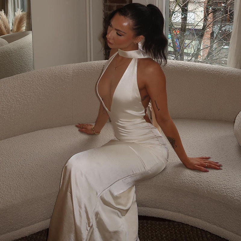 Maxikleid Aus Satin Mit Bindekragen Für Frauen