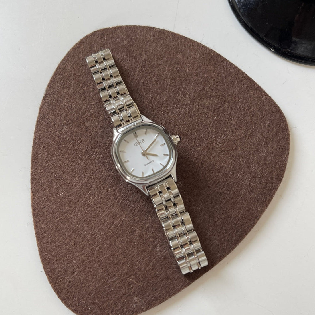 Weibliche Retro Quadratische Sommeruhr für Damen