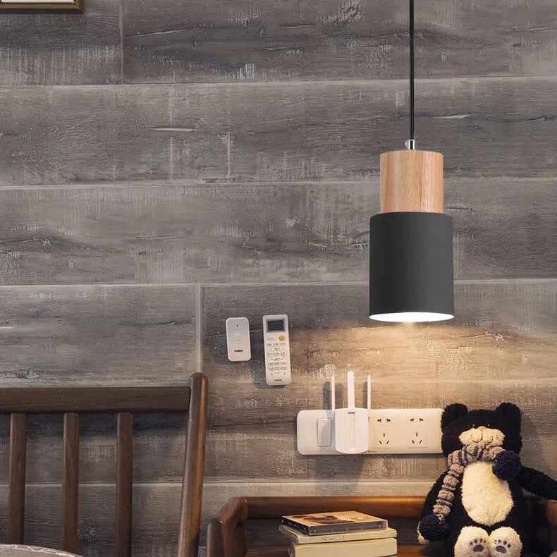 Pendelleuchte aus Metall und Holz product image 6