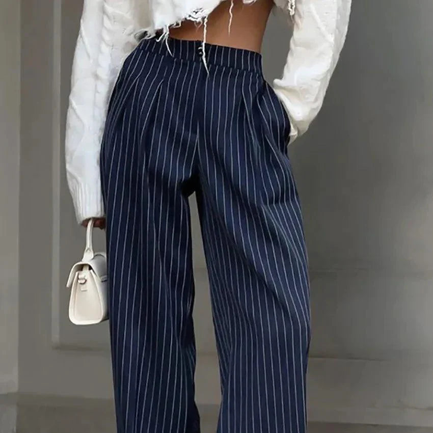 Hoch taillierte Streifenhose mit modernem Chic für Damen