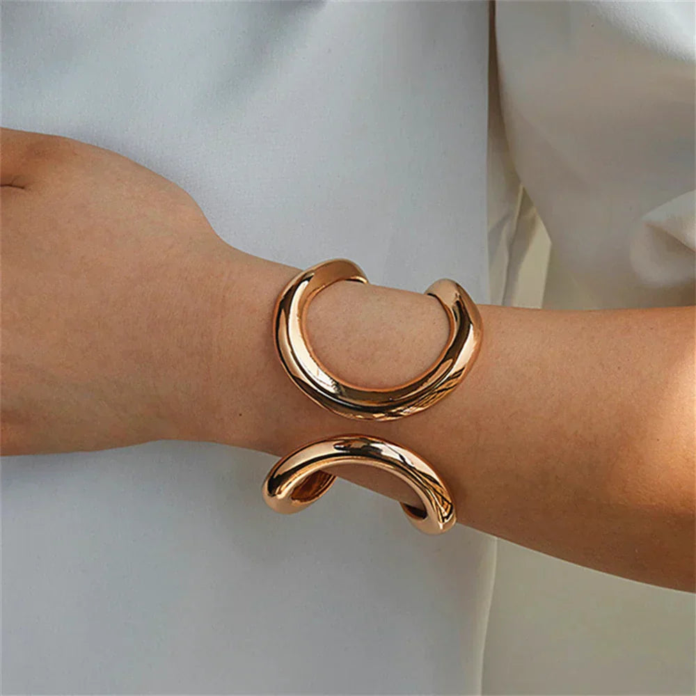 Metall Ausschnitt Offenes Armband in Gold Für Damen