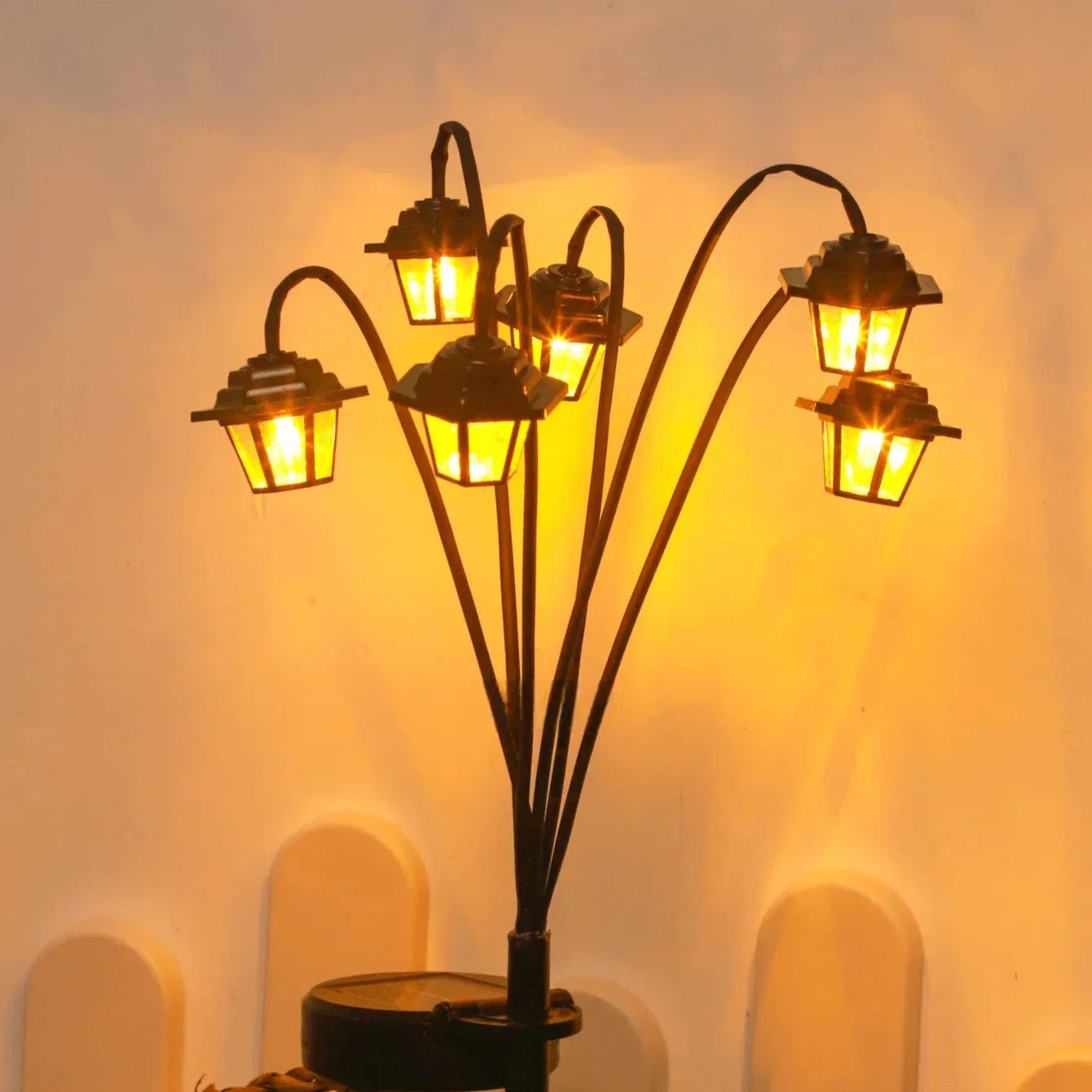 Retro Solar-Gartenlaterne mit 6 LED-Leuchten product image 2