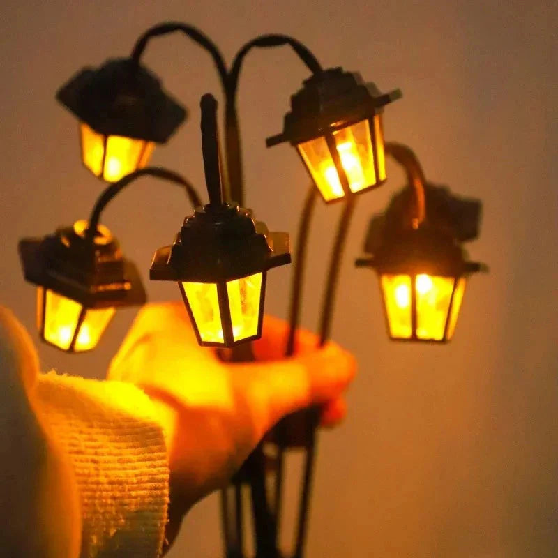 Retro Solar-Gartenlaterne mit 6 LED-Leuchten product image 1