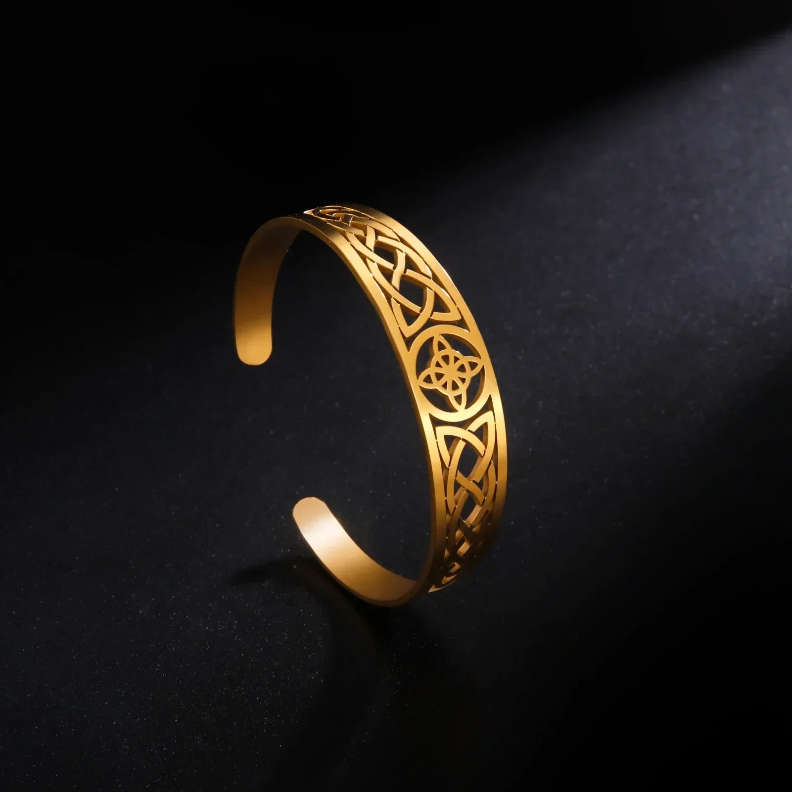 Titanium Stahl Hohle Keltische Knoten Armband für Damen