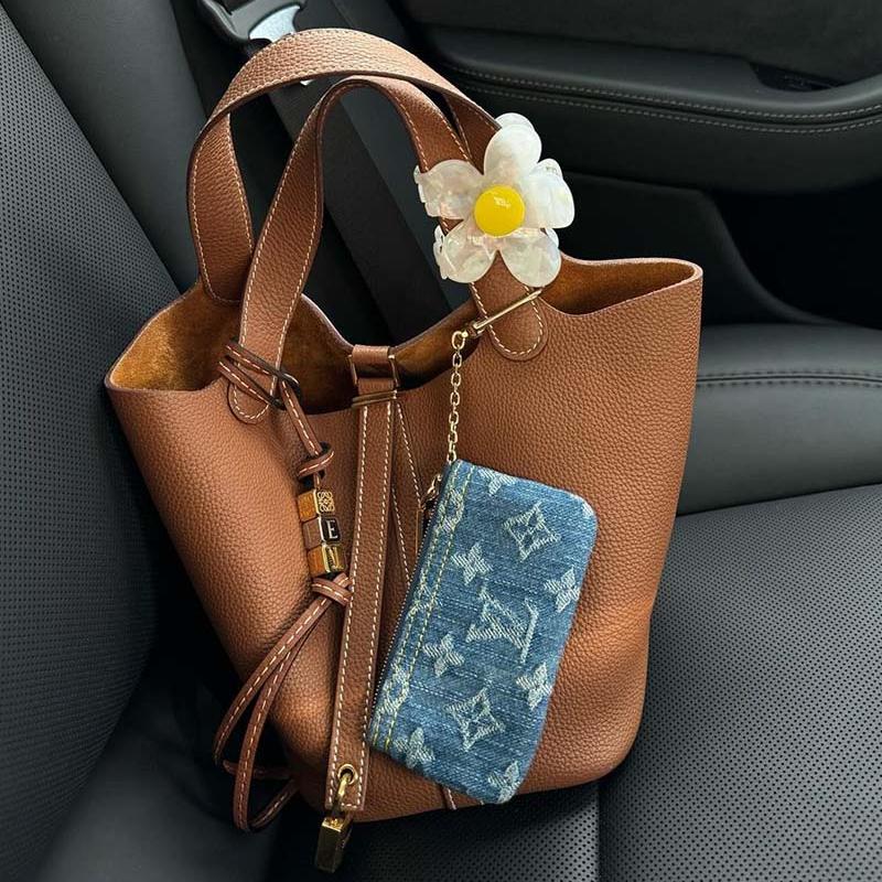 Constance | Tasche Eimer