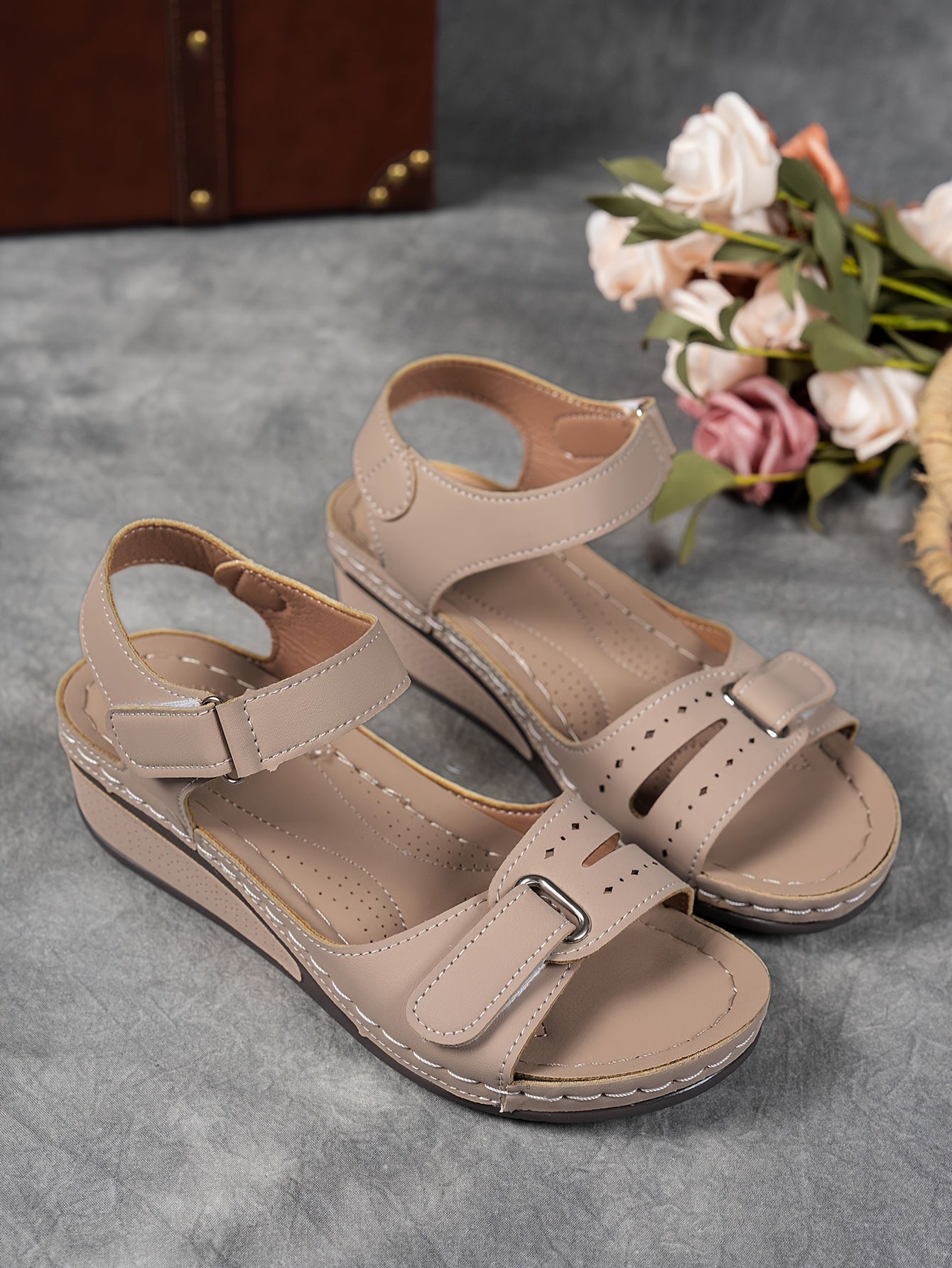 Floriel | Atmungsaktive Damen-Sommersandalen