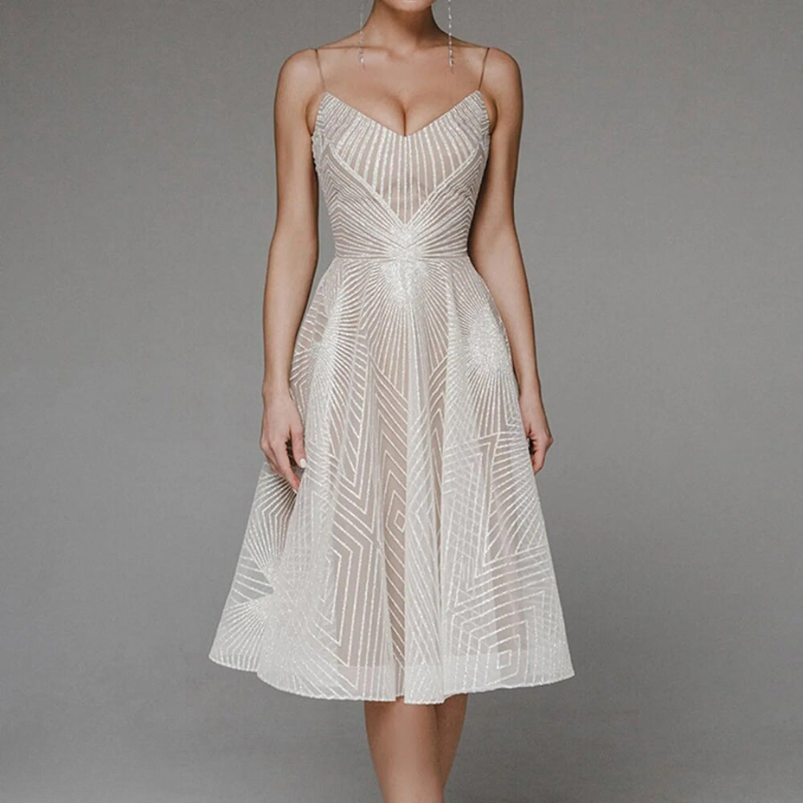 Aldith | Elegantes besticktes Midikleid