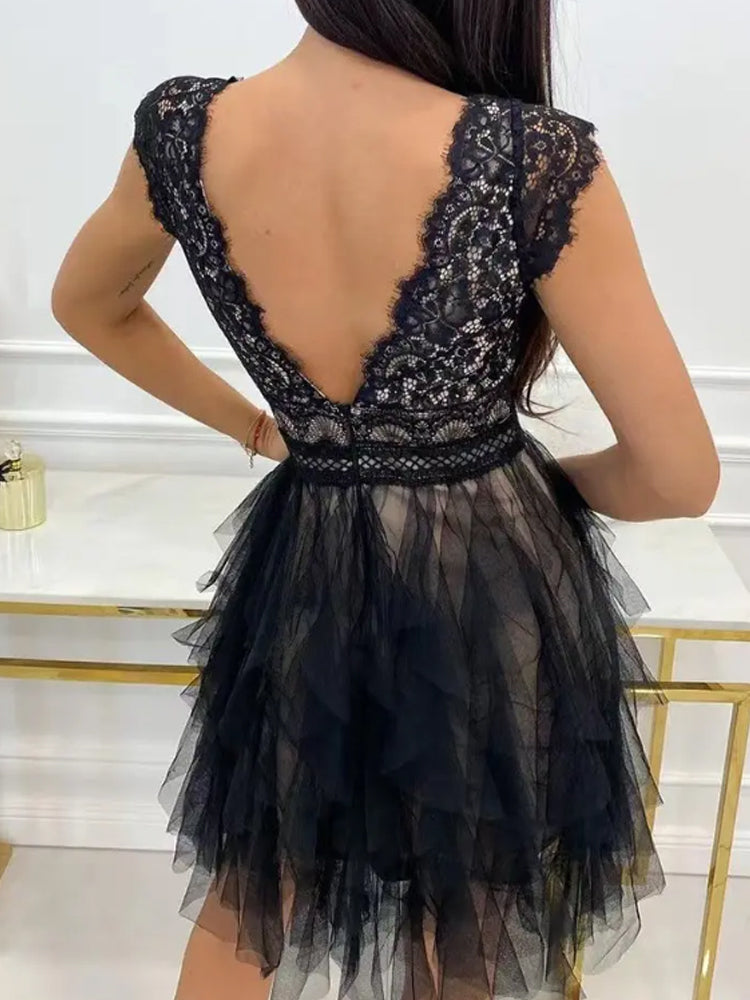 Glamouröses Cocktailkleid mit schickem Charme für Damen