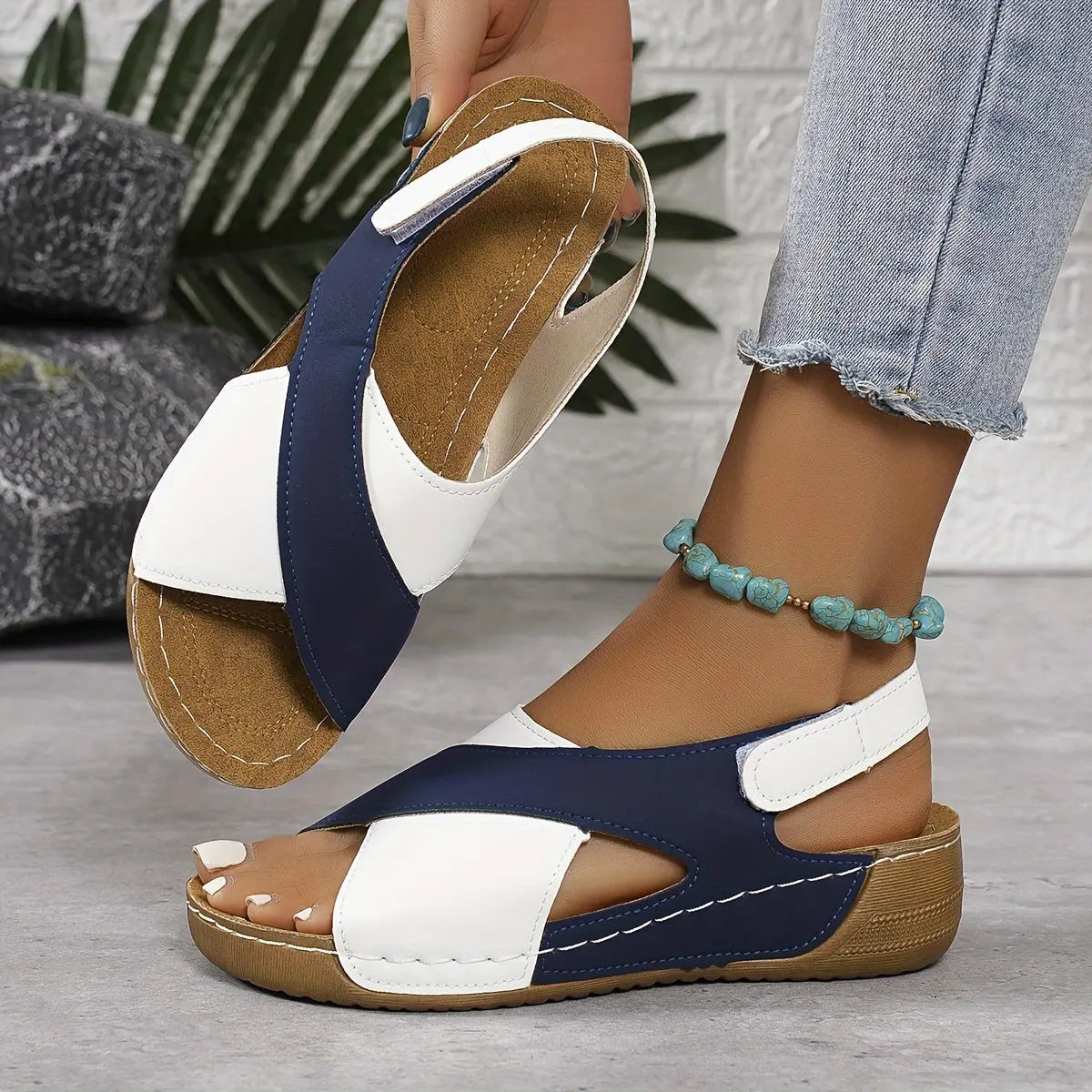 Bunte Sommersandalen für Frauen