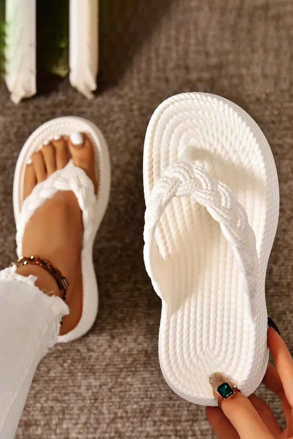 Weiße Geflochtene Flip-Flops mit dicker Sohle Für Frauen