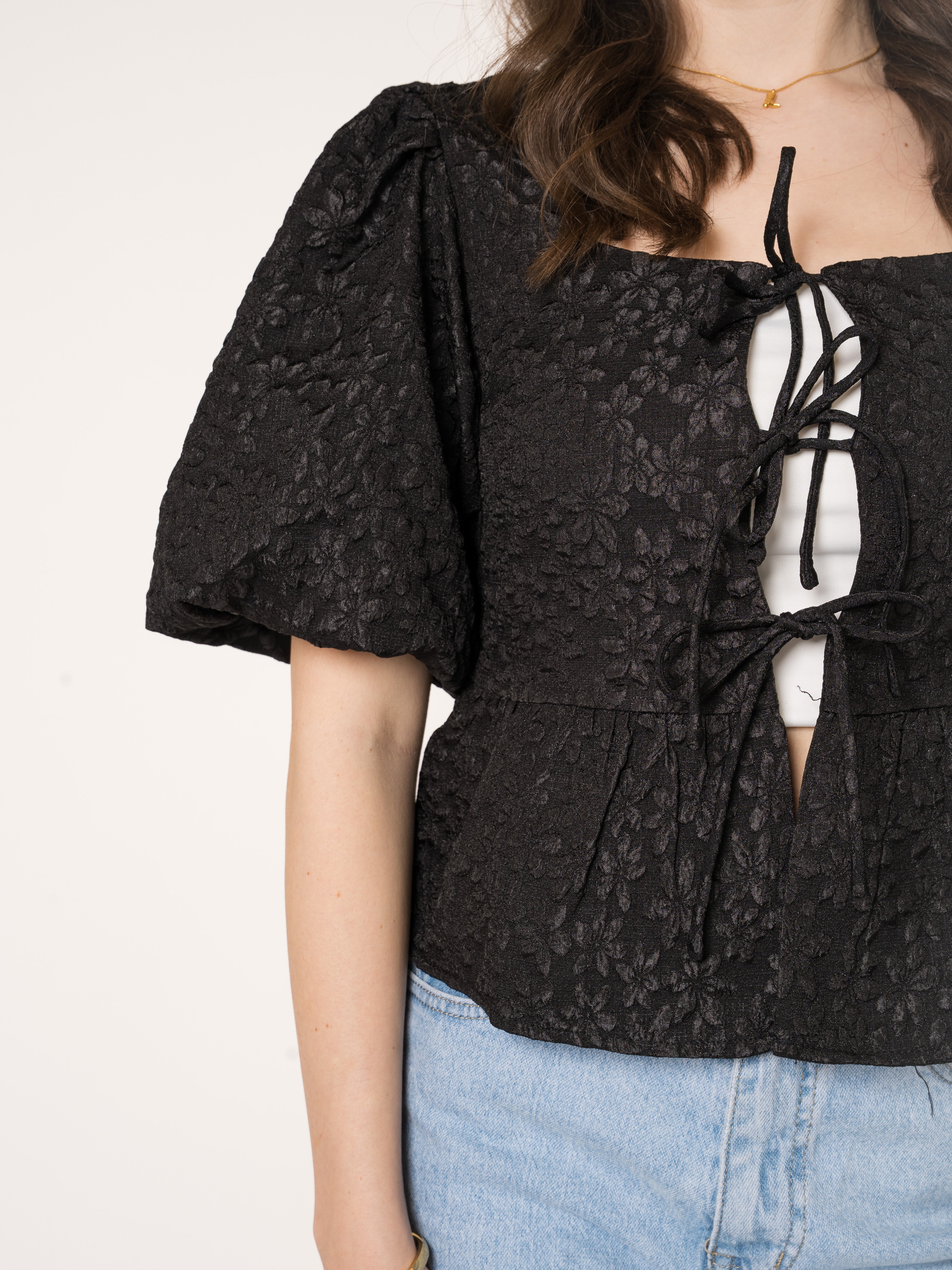 Minka | Elegante 3D-Blumenbluse