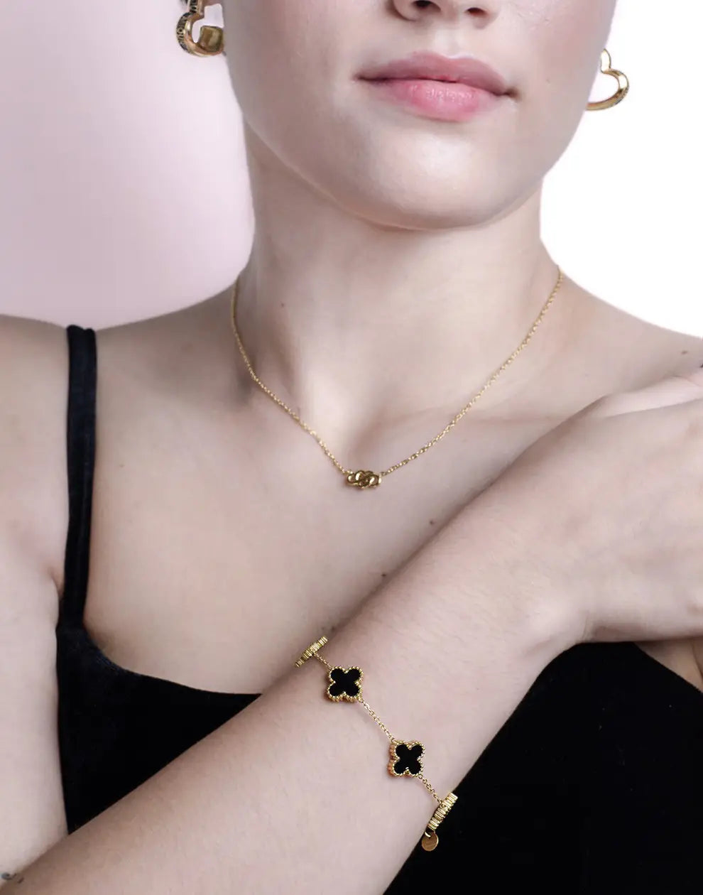 Goldenes Kleeblatt Armband mit glücklichem Charme für Damen