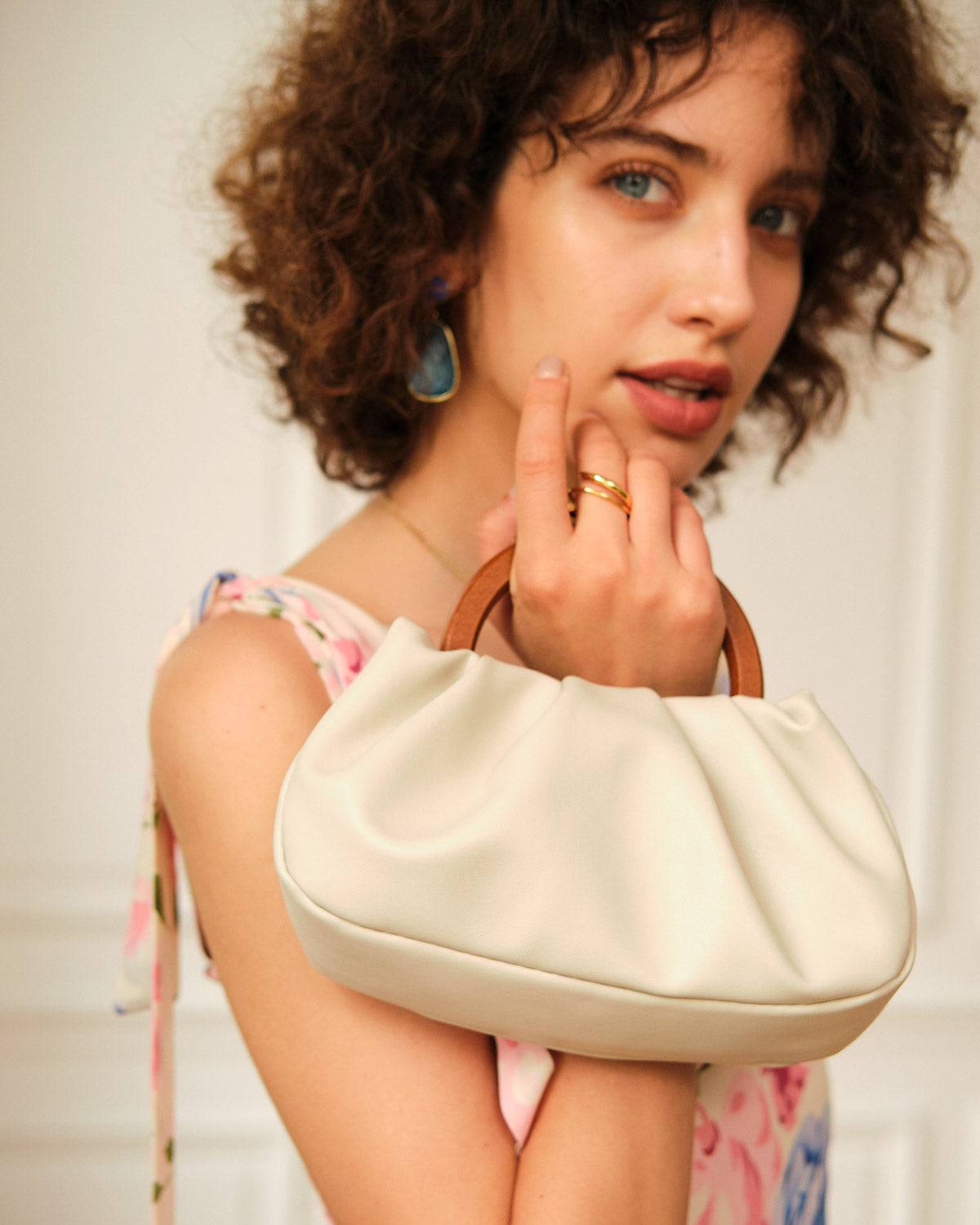 Fibi | Minimalistische Retro-Handtasche