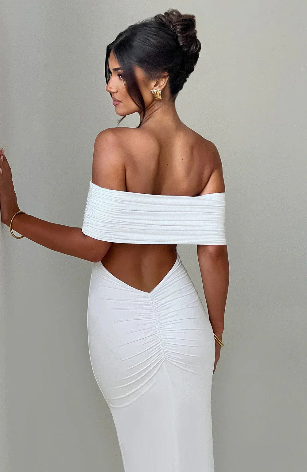 Elegantes rückenfreies Maxikleid mit fließendem Design Für Frauen