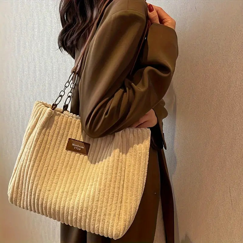 Lyssa | Tasche aus geripptem Samt