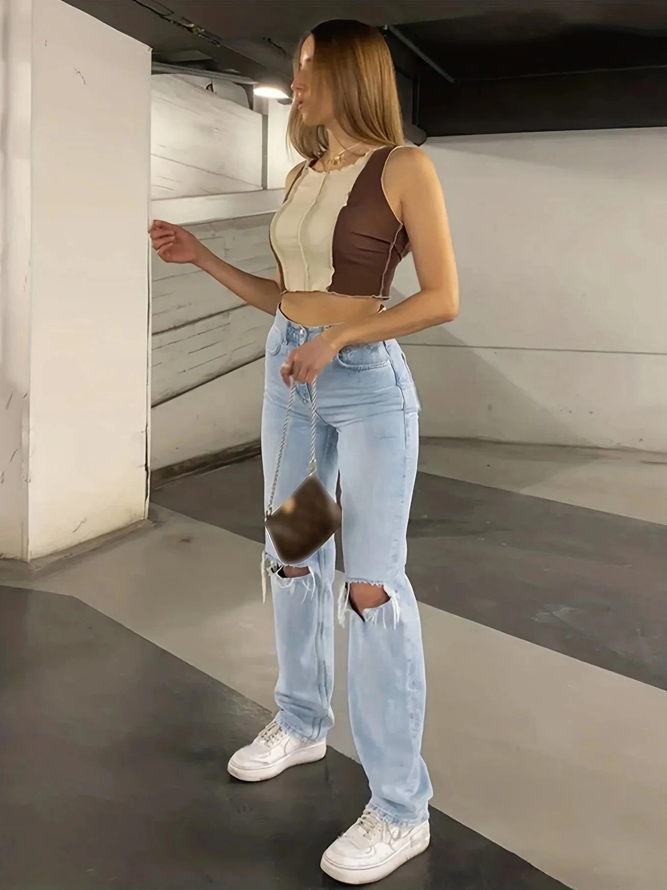 Gerade geschnittene Jeans mit Rissen für Frauen
