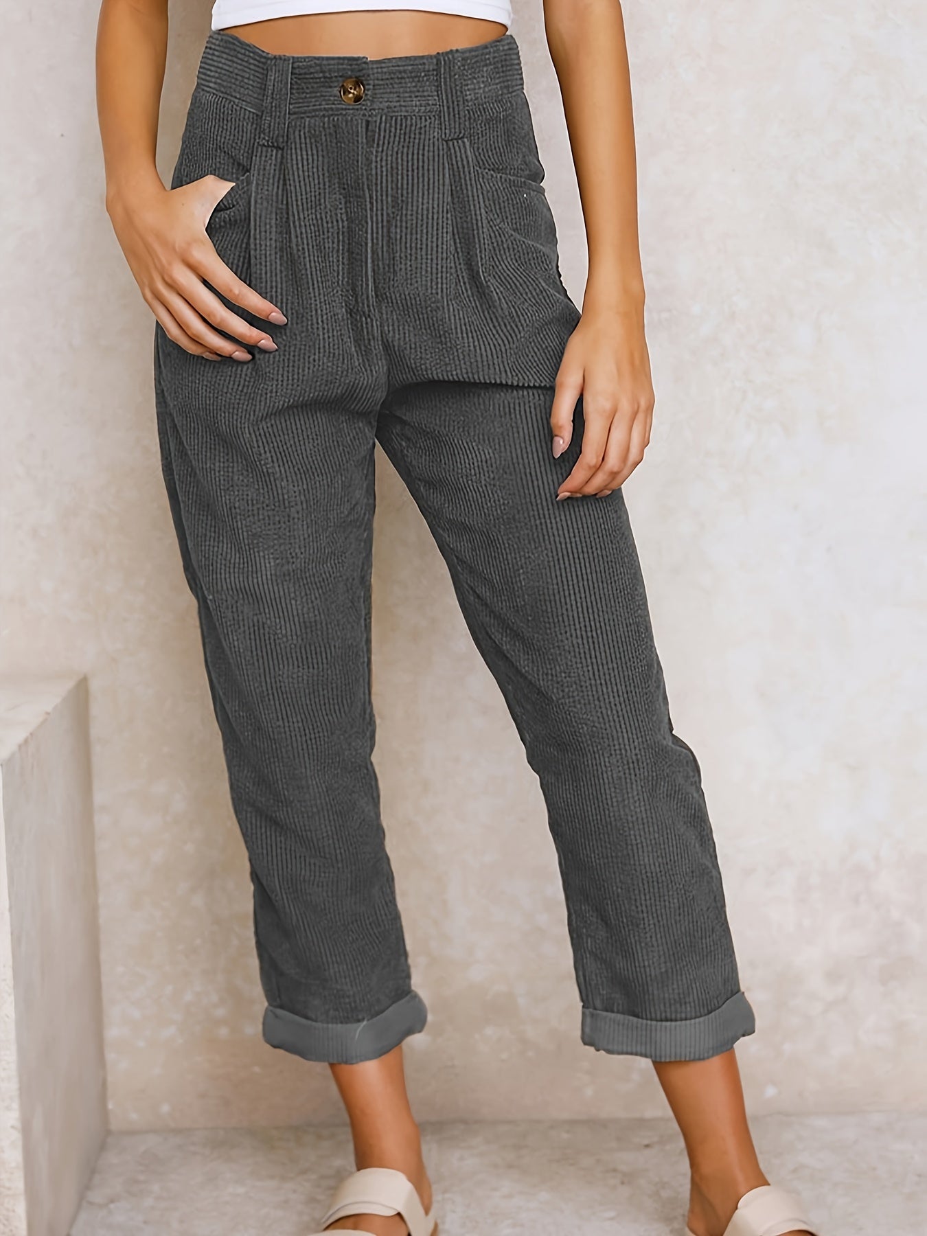 Cordhose mit hohem Bund und umgeschlagenem Saum für Frauen