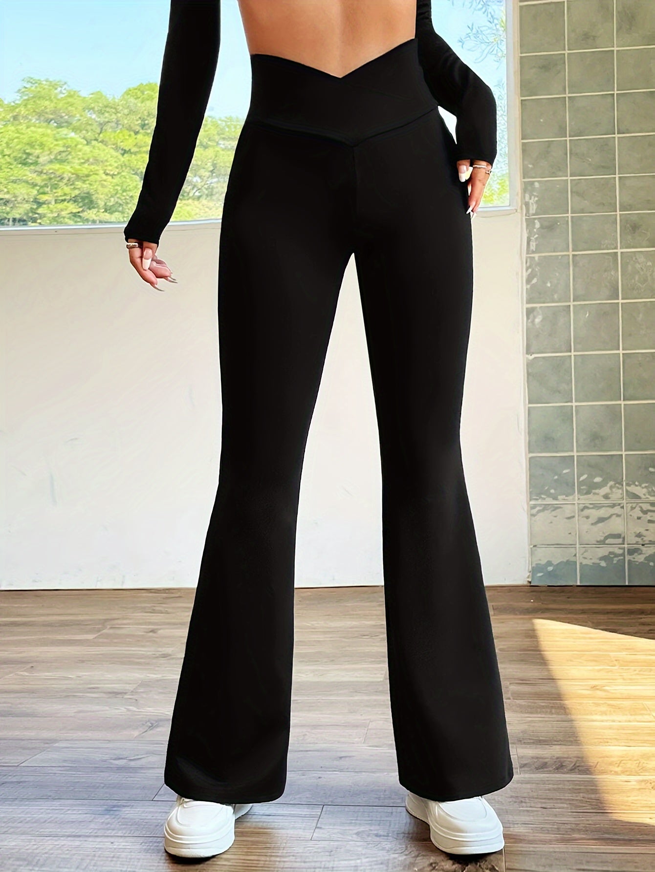 Hochgeschnittene Crossover Hose mit stylisher Passform für Damen