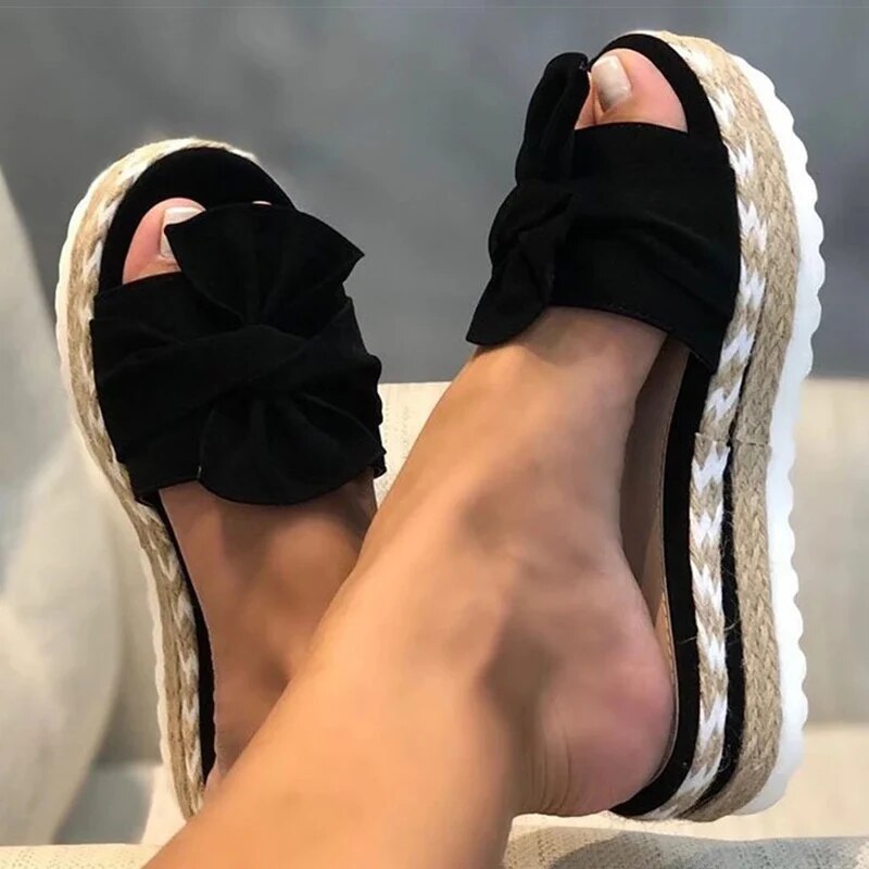 Breena | Handgefertigte Orthopädische Sandalen