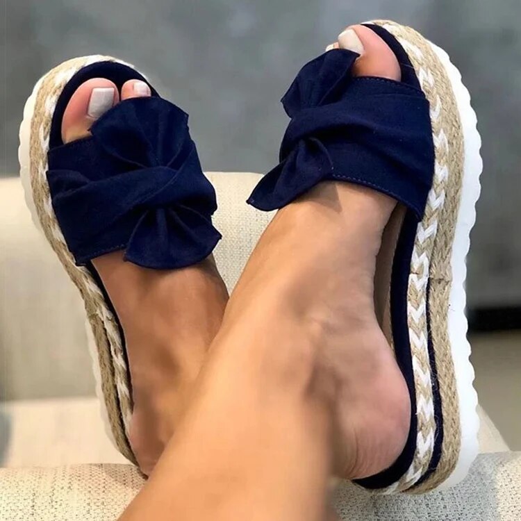 Breena | Handgefertigte Orthopädische Sandalen