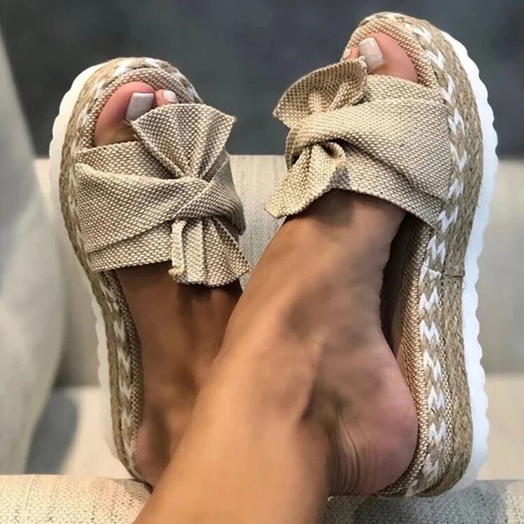 Breena | Handgefertigte Orthopädische Sandalen
