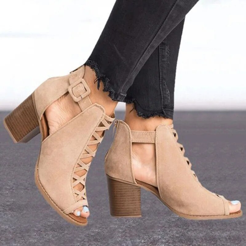 Laureline | Handgemachte orthopädische Sandalen