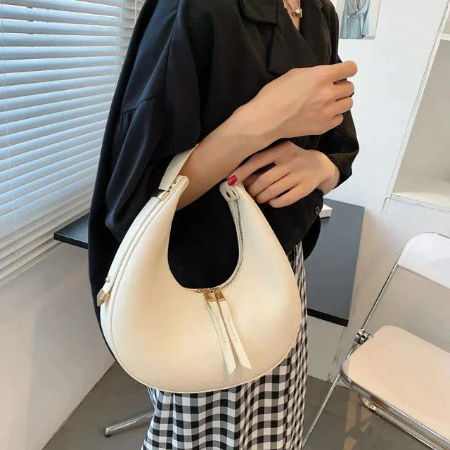 Half Moon Tote Bag mit stilvollem Design für Damen