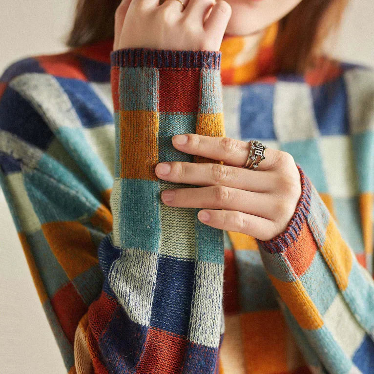 Bunter Patchwork-Rollkragenpullover Für Schicken Herbststil Für Frauen