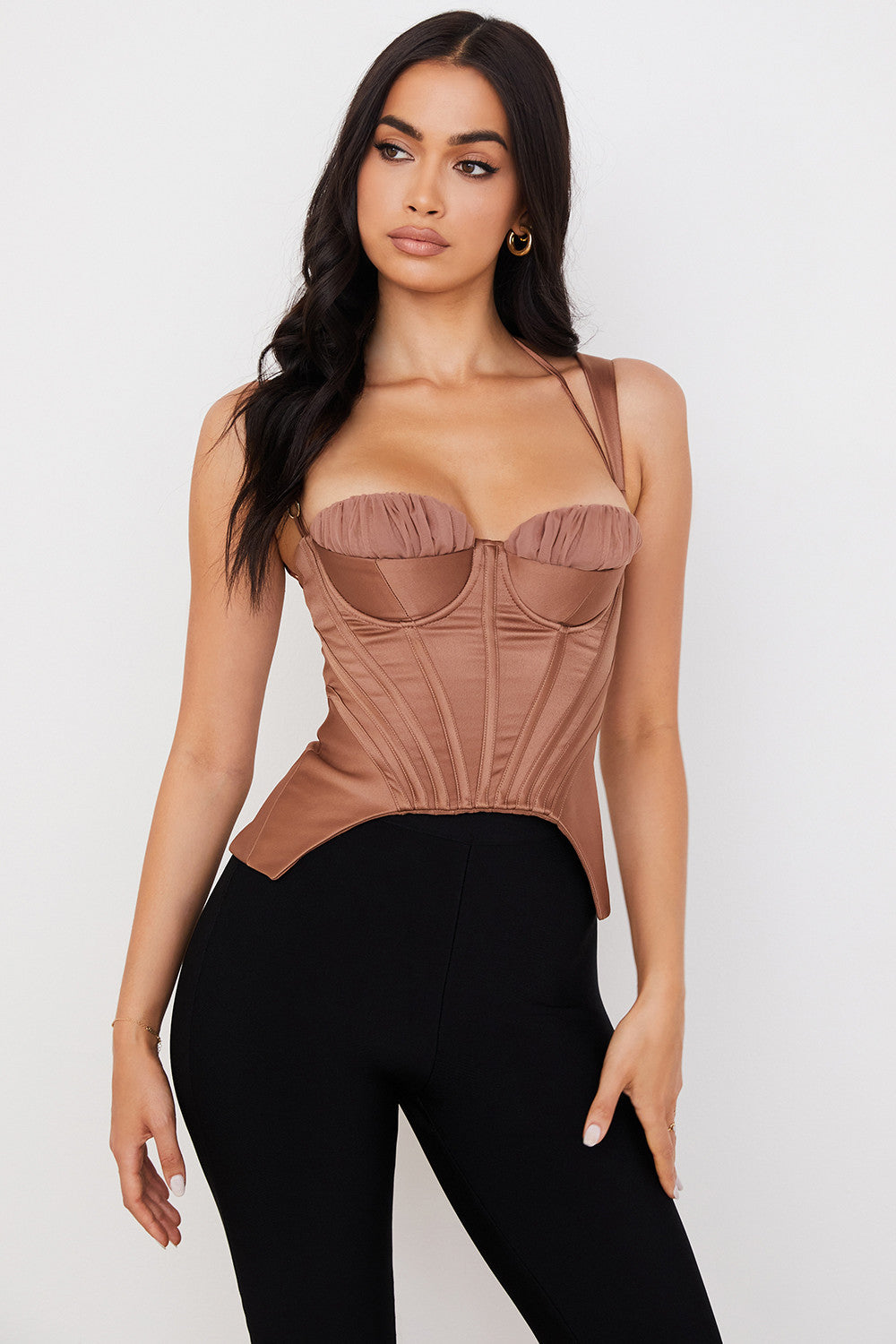 Toffeefarbenes Satin Peplum Korsett mit skulpturaler Eleganz für Frauen