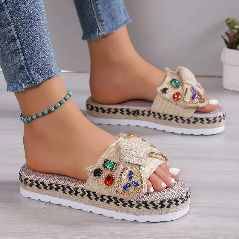 Plateausandalen mit Steinen für Frauen