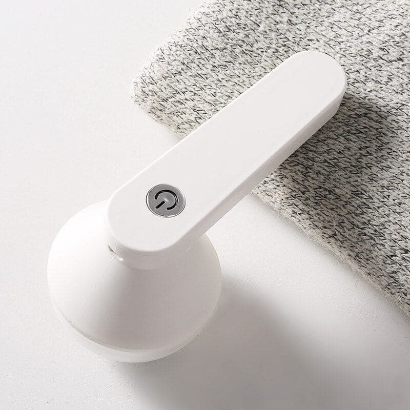 AntiPlush™ – Wiederaufladbarer Fusselentferner für glatte Kleidung [50% Rabatt]