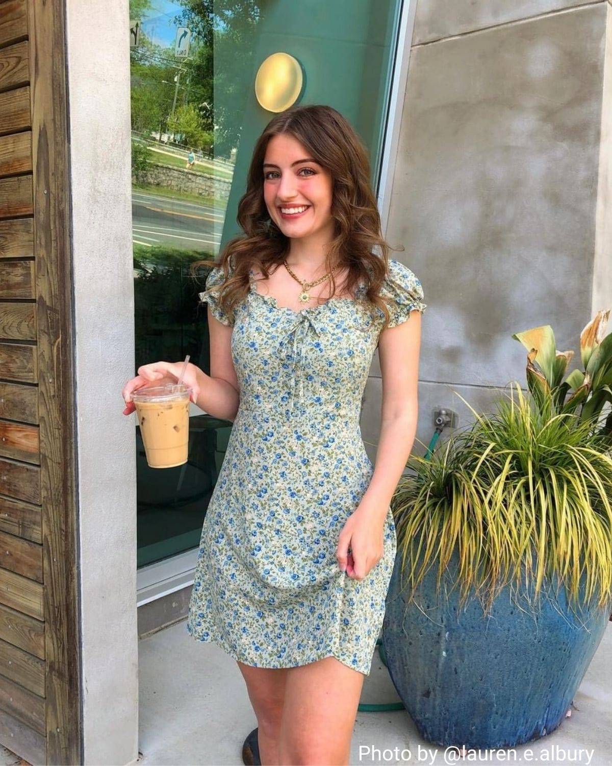 Frieda | Feminines Rüschenkleid Mini
