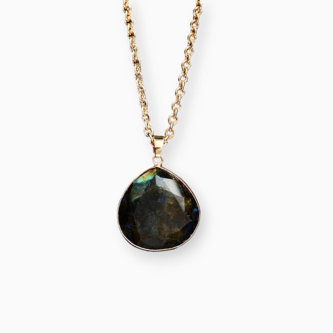 Goldene Glanz-Halskette mit eleganter Ausstrahlung für Damen
