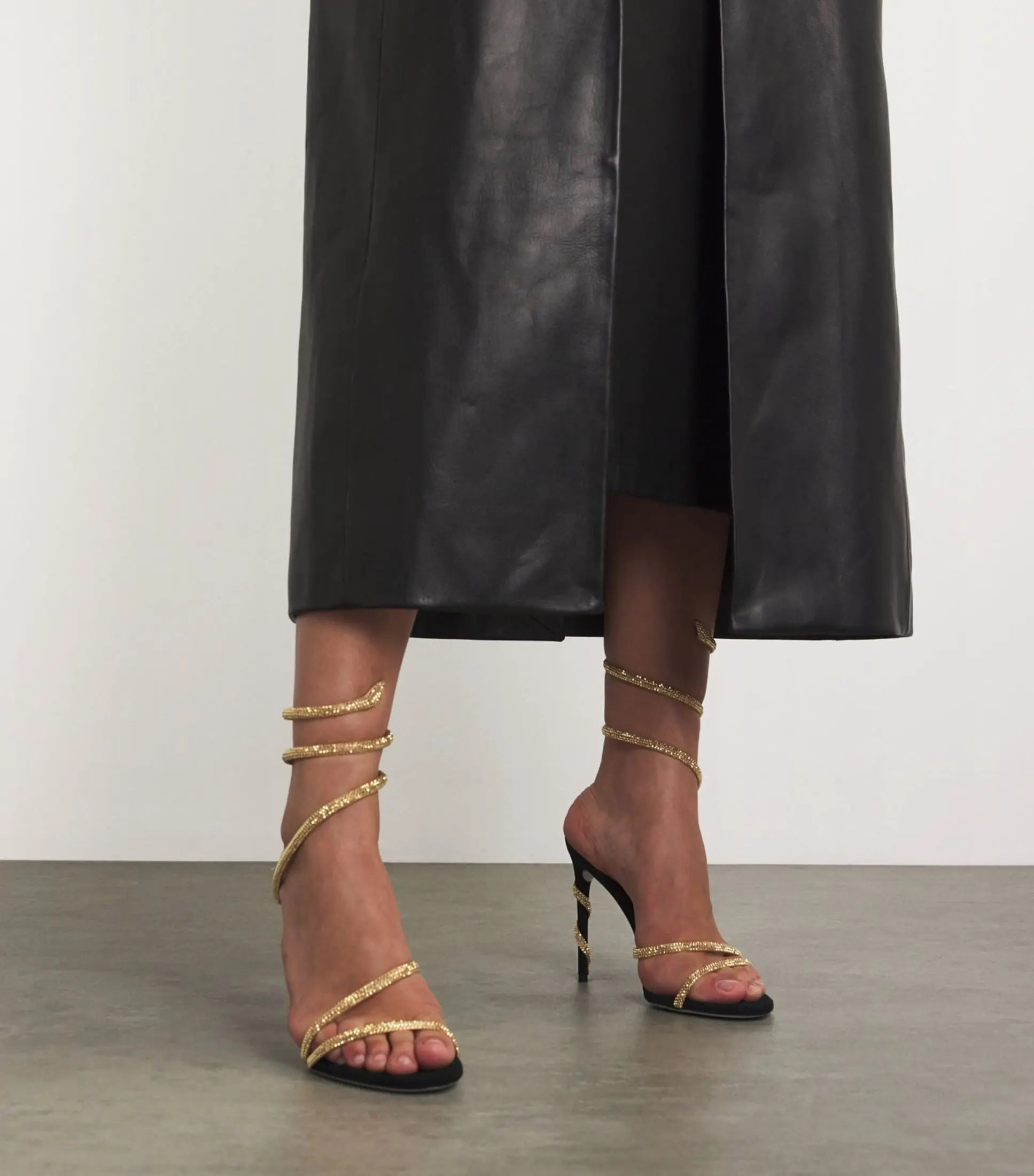 Schwarze Schlangen-Stilettos Für Frauen