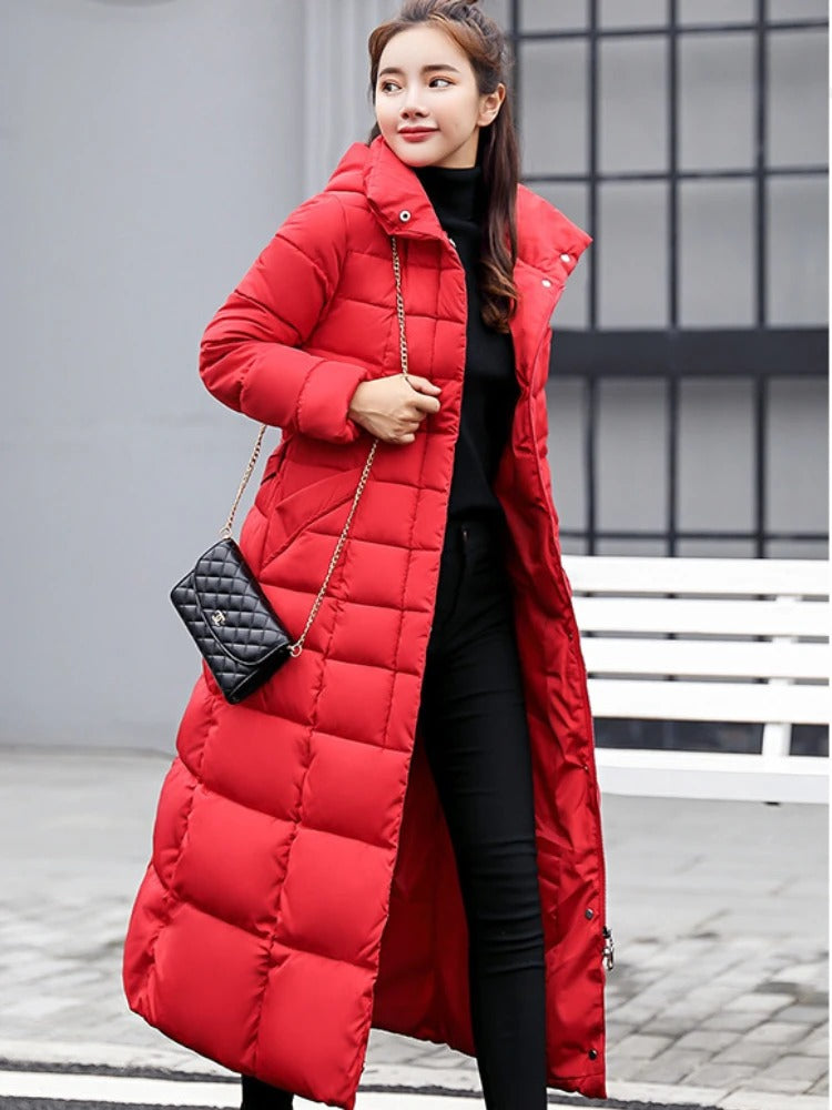 Rosel | Stilvolle warme Damen Daunenjacke mit Fellkapuze