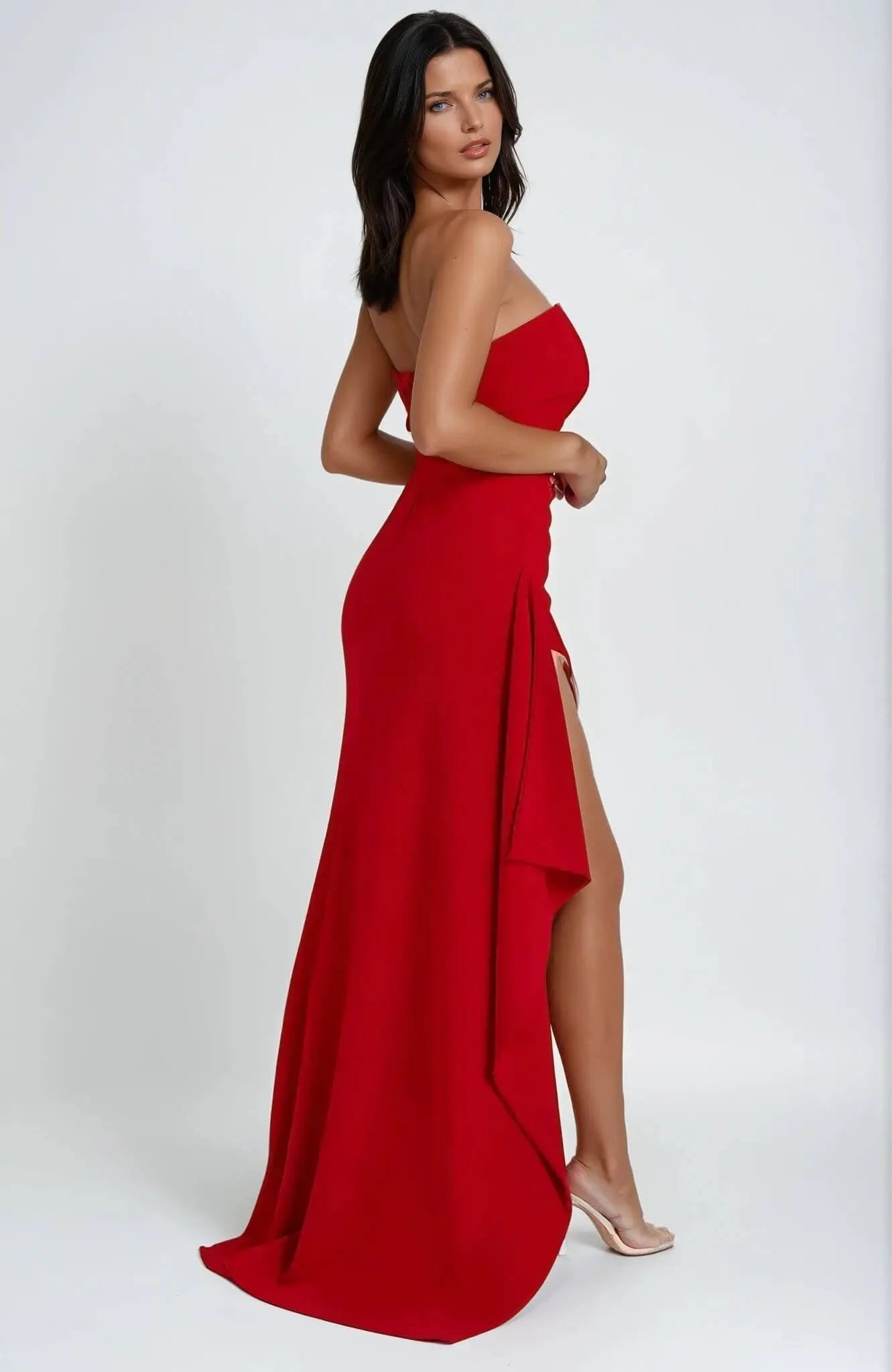 Strahlenkleid mit Schlitz und eleganter Silhouette für Frauen